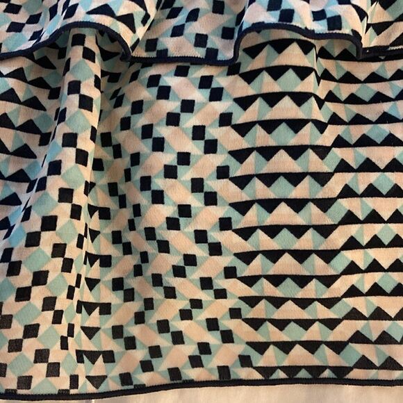 Parker Mini Dress in Geometric Print with Ruched Elasticized Waist. Size Medium - Picture 5 of 7